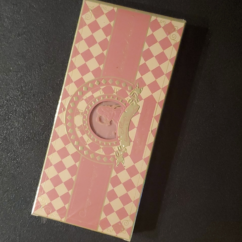 Alice and Flamingo Eyeshadow Pallette